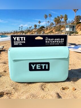 Yeti Sidekick Dry 1L Gear Case in Seafoam